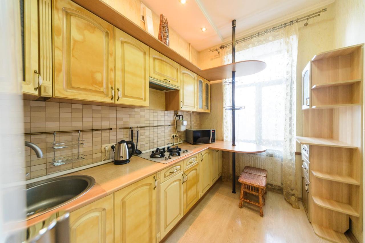 911 Apartments Antonovichа Kiev Luaran gambar
