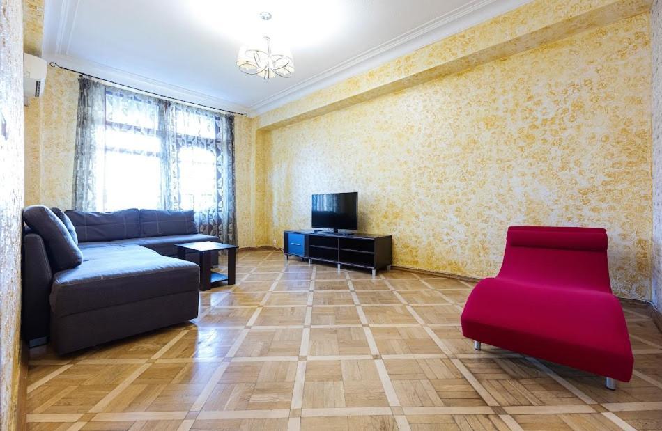 911 Apartments Antonovichа Kiev Luaran gambar