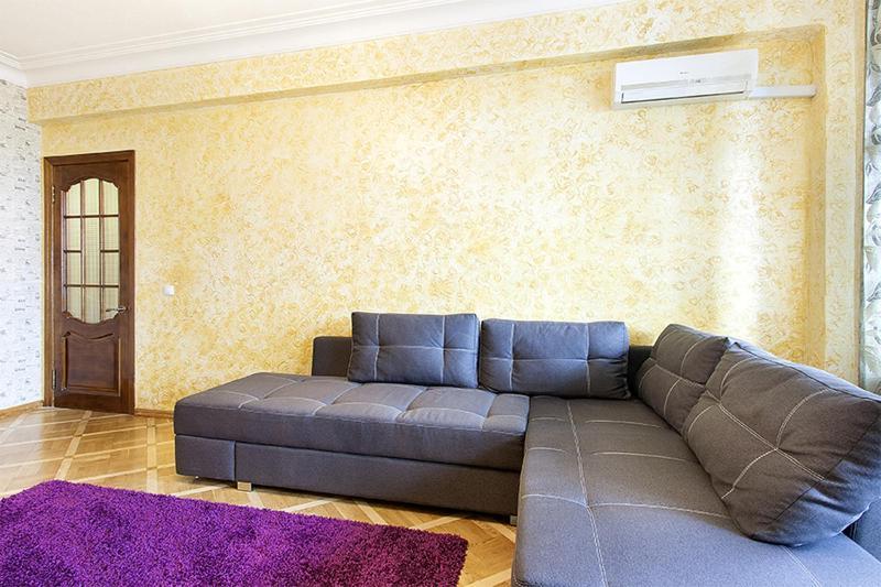 911 Apartments Antonovichа Kiev Luaran gambar