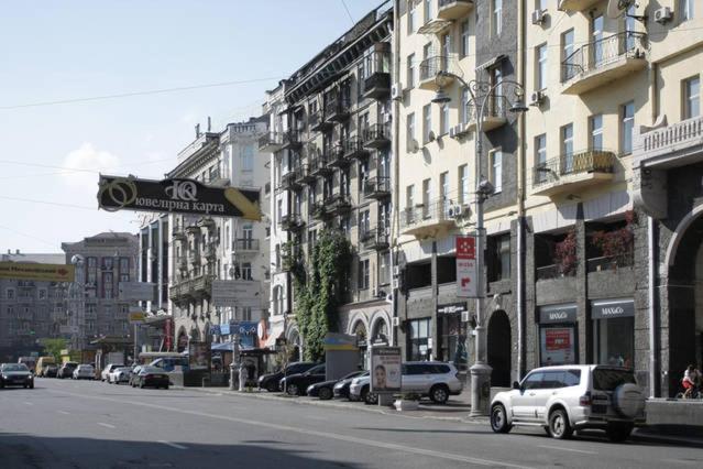 911 Apartments Antonovichа Kiev Luaran gambar